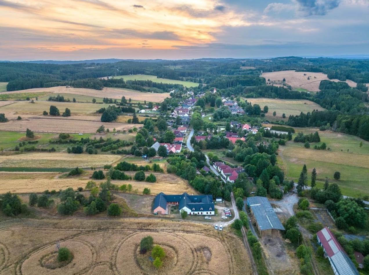 Matejovec 109 & Ubytovani Na Statku Cesky Rudolec Exterior photo